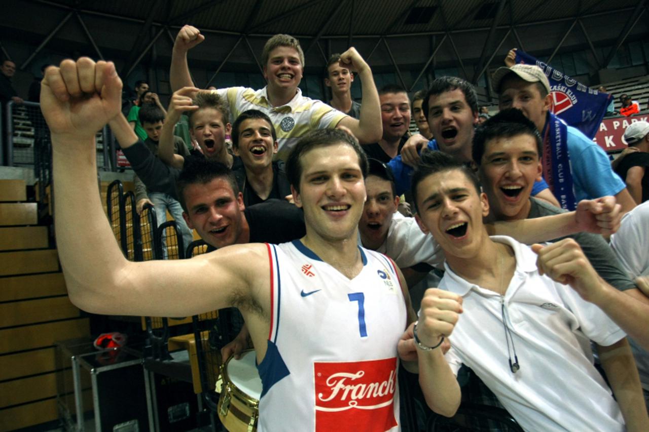 \'22.05.2011., KD Drazen Petrovic, Zagreb - Polufinale doigravanja kosarkaskog prvenstva Hrvatske, 2 utakmica izmedju KK Cibona i KK Cedevita. Bogdanovic Bojan. Photo: Sanjin Strukic/PIXSELL\'