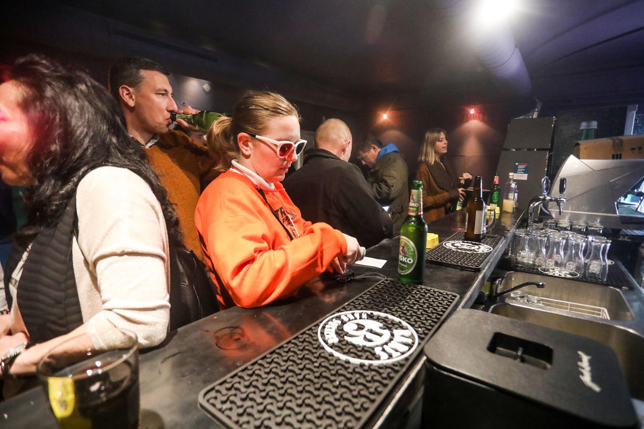 Zagreb: Otvorenje kluba Dva Osam u prostoru nekadašnje Jabuke