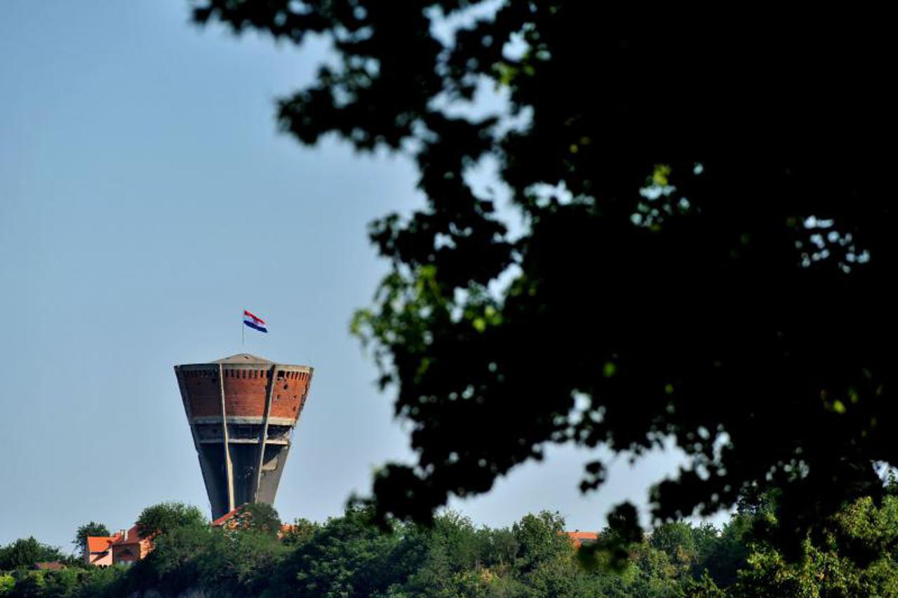 vukovar, vodotoranj (1)