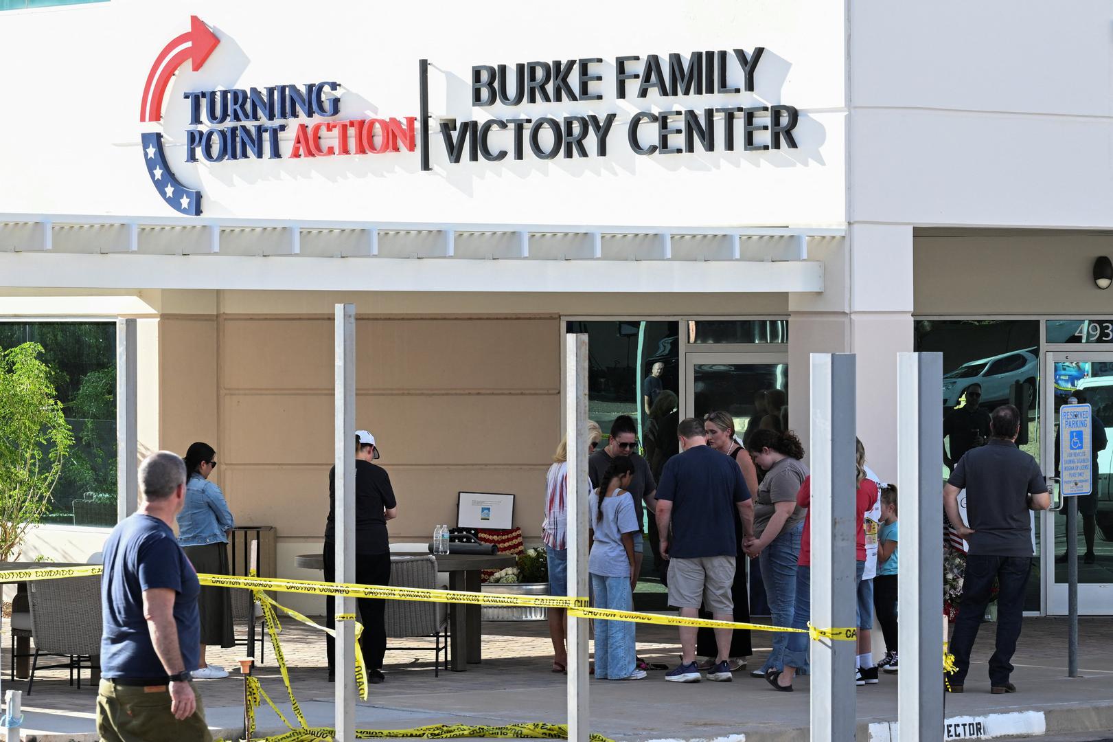 „Utah se inače percipira kao mjesto gdje su ljudi ljubazni, spremni pomoći jedni drugima, i gdje je razina nasilnog kriminala niska. Upravo zato je ovaj događaj ostavio građane u stanju šoka i nevjerice.“