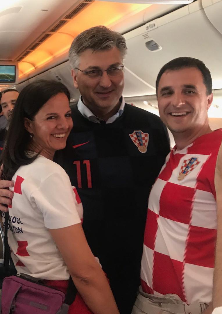 U avionu su se našli i ostali hrvatski navijači.