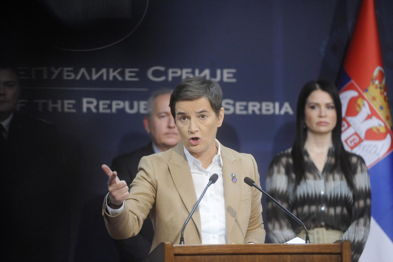 Beograd: Premijerka Srbije Ana Brnabić obratila se medijima komentirajući optužbe opozicije oko biračkog popisa