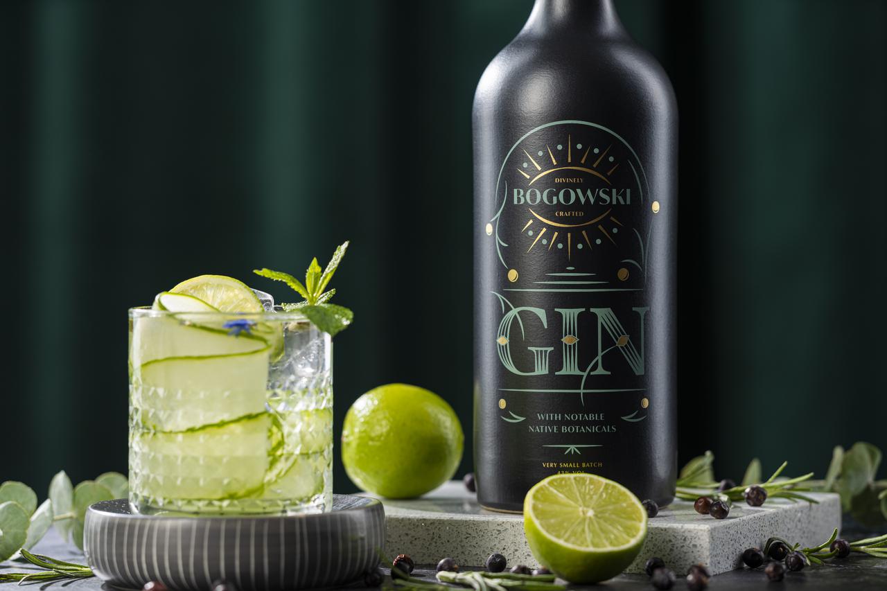 Gin Bogowski