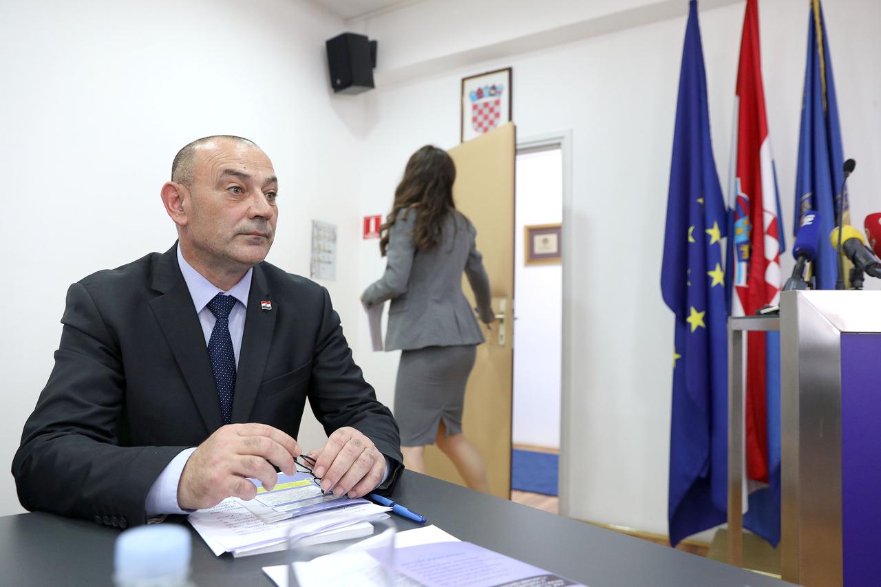 Zagreb: Ministar Medved predstavio nacrt Zakona o hrvatskim braniteljima