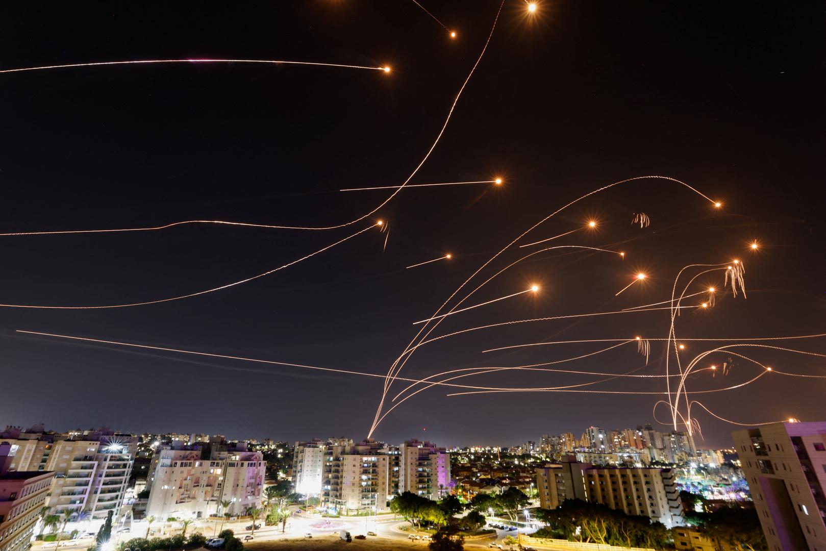 Israel's Iron Dome anti-missile system intercepts rockets launched from the Gaza Strip, as seen from the city of Ashkelon, Israel October 8, 2023. REUTERS/Amir Cohen Photo: AMIR COHEN/REUTERS