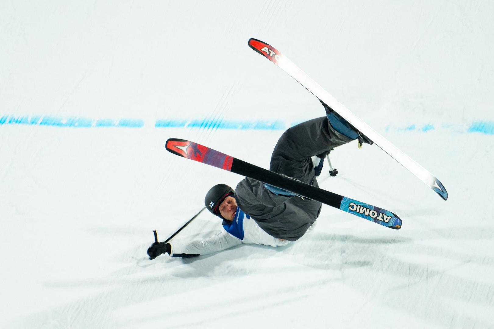 Lajunen dolazi iz poznate sportske obitelji jer je njegov otac Samppe Lajunen trostruki olimpijski pobjednik iz Salt Lake Cityja 2002.