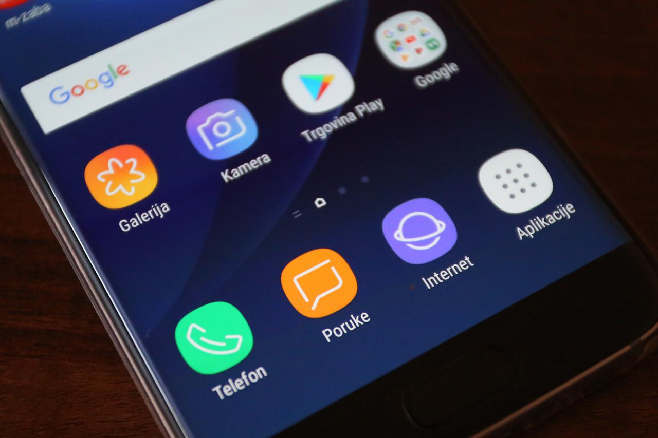 Aplikacije poruke na mobitelu i lažni sms