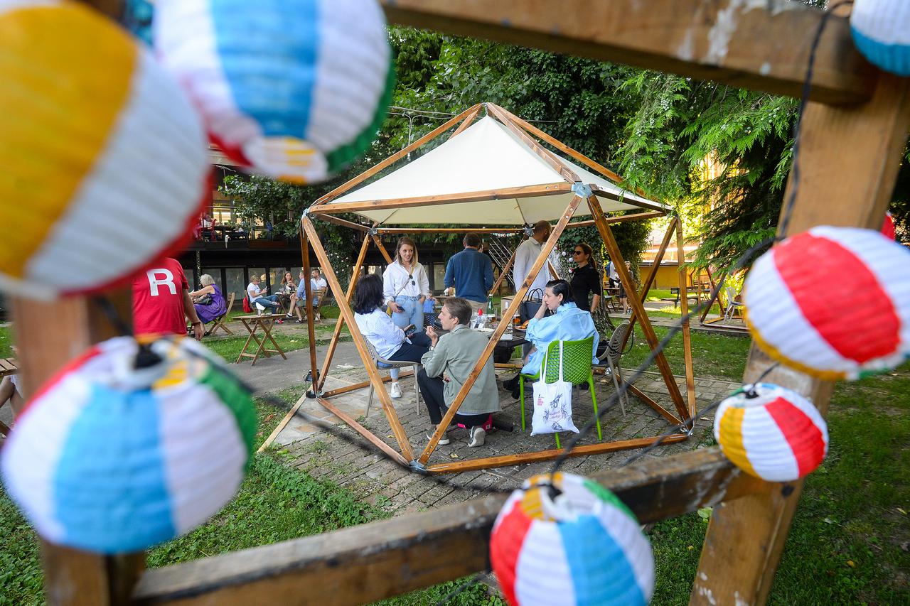 Rougemarin prvi u Hrvatskoj otvorio vrt sa kućicama za socijalnu distancu