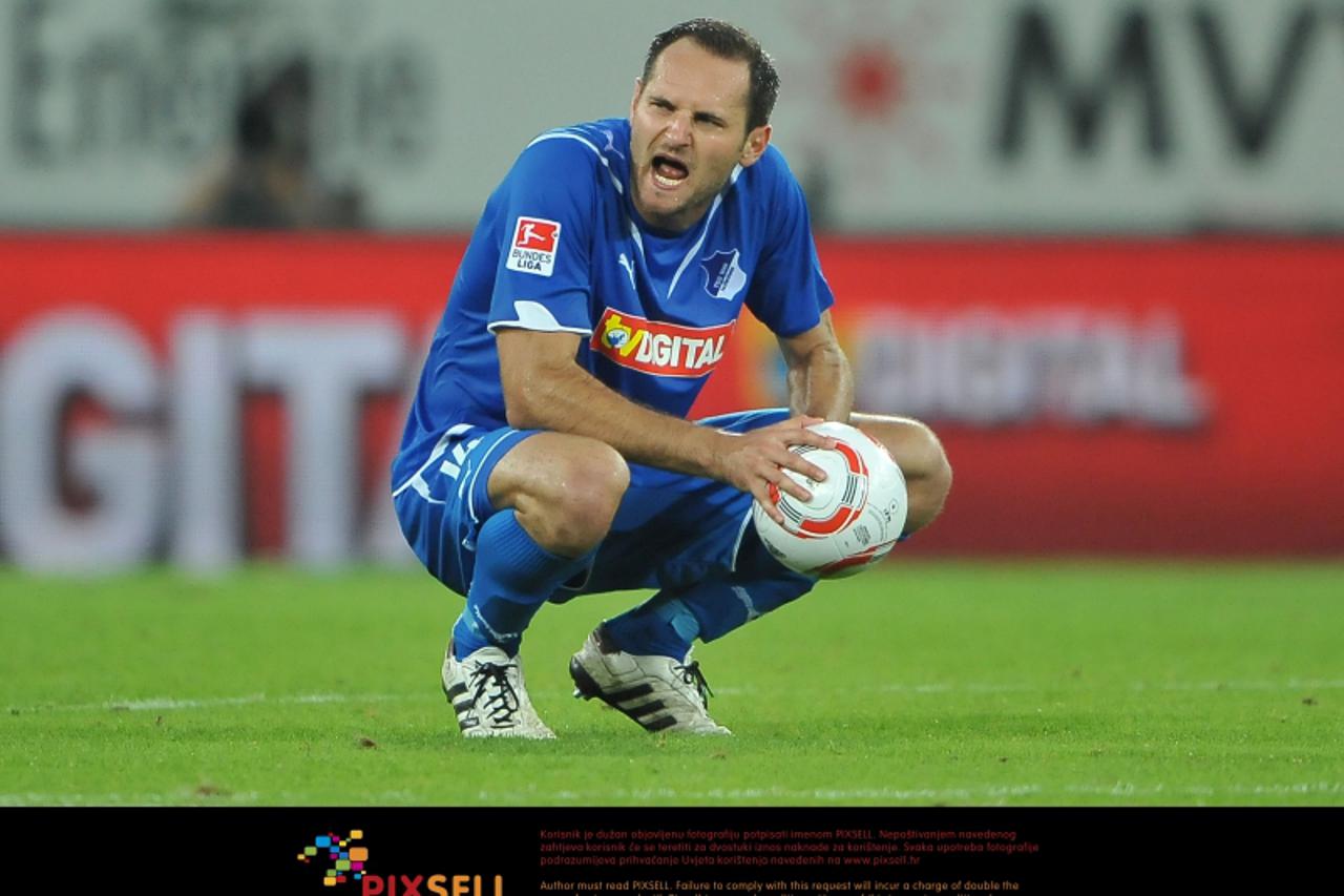 'Enttaeuschte Gesichter bei Hoffenheims Josip Simunic (14) nach dem Spiel   Sinsheim, 21.09.10, 1.Fussball Bundesliga, TSG 1899 Hoffenheim - FC Bayern Muenchen, Saison 10/11 Foto: APF    Sinsheim, 21.