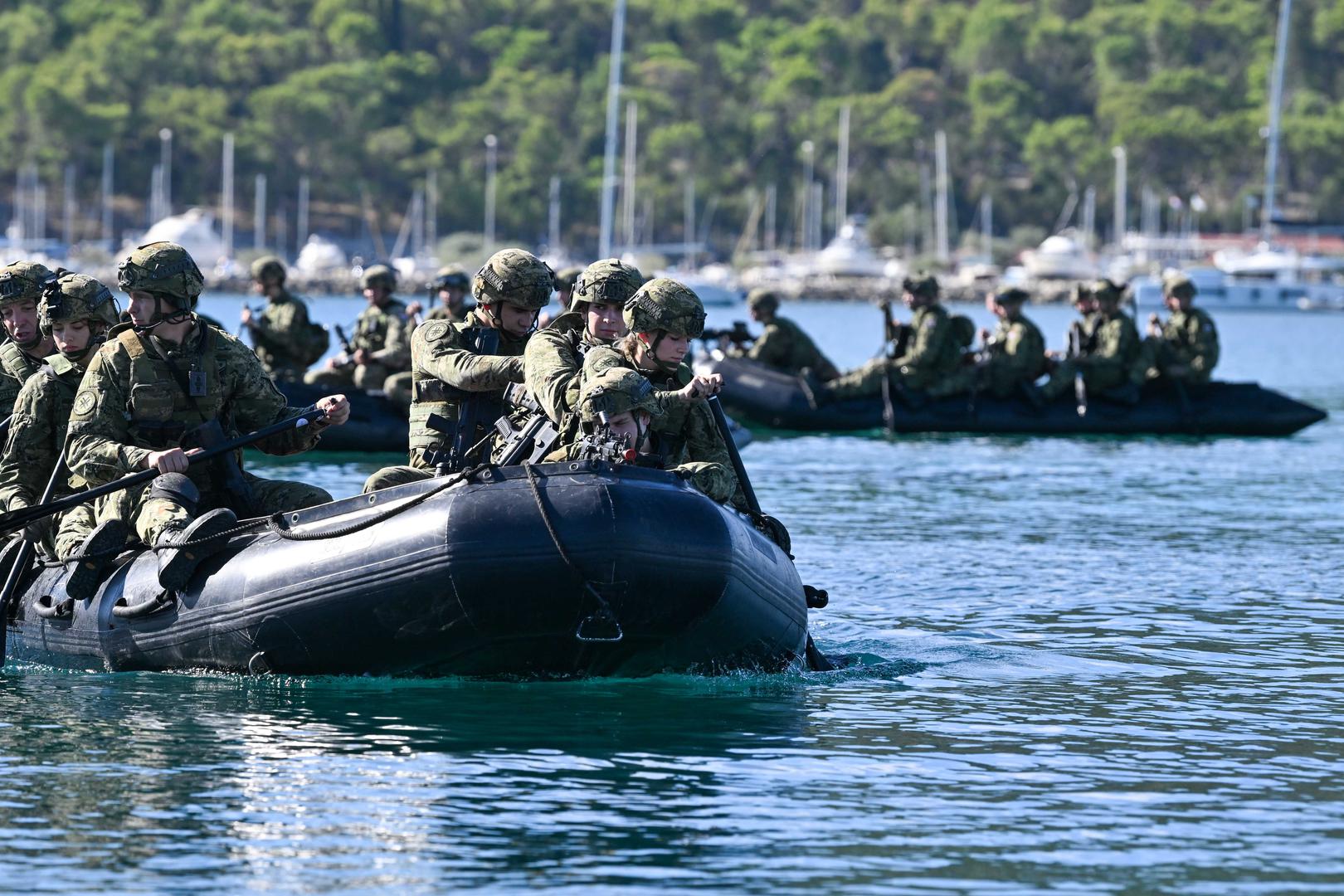Vježbe su provedene u dnevnim i noćnim uvjetima, većinom u vojarni „Admiral flote Sveto Letica-Barba“. Broj uključenih pripadnika, intenzitet obuke i raznolikost scenarija najveći su u ciklusu intergranskih vježbi koje je Gardijska mehanizirana brigada sa suradnicima započela prije dvije godine.