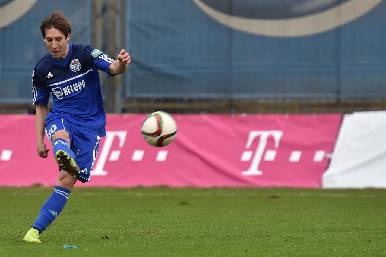 Filip Ozobić