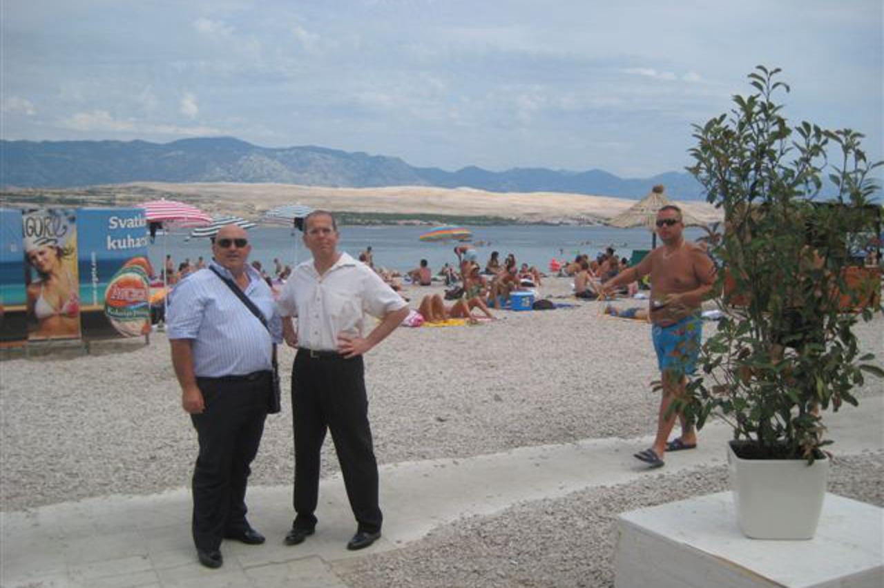 izraelski veleposlanik na zrću (1)