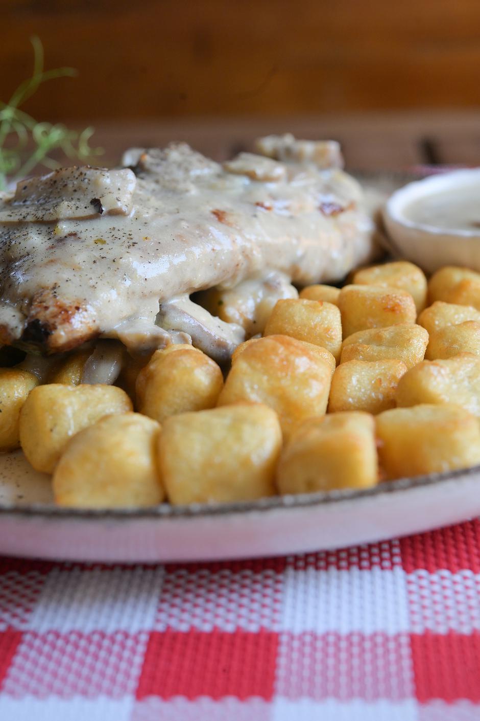 Velika Gorica: Gastro ponuda u Bistrou Babriga