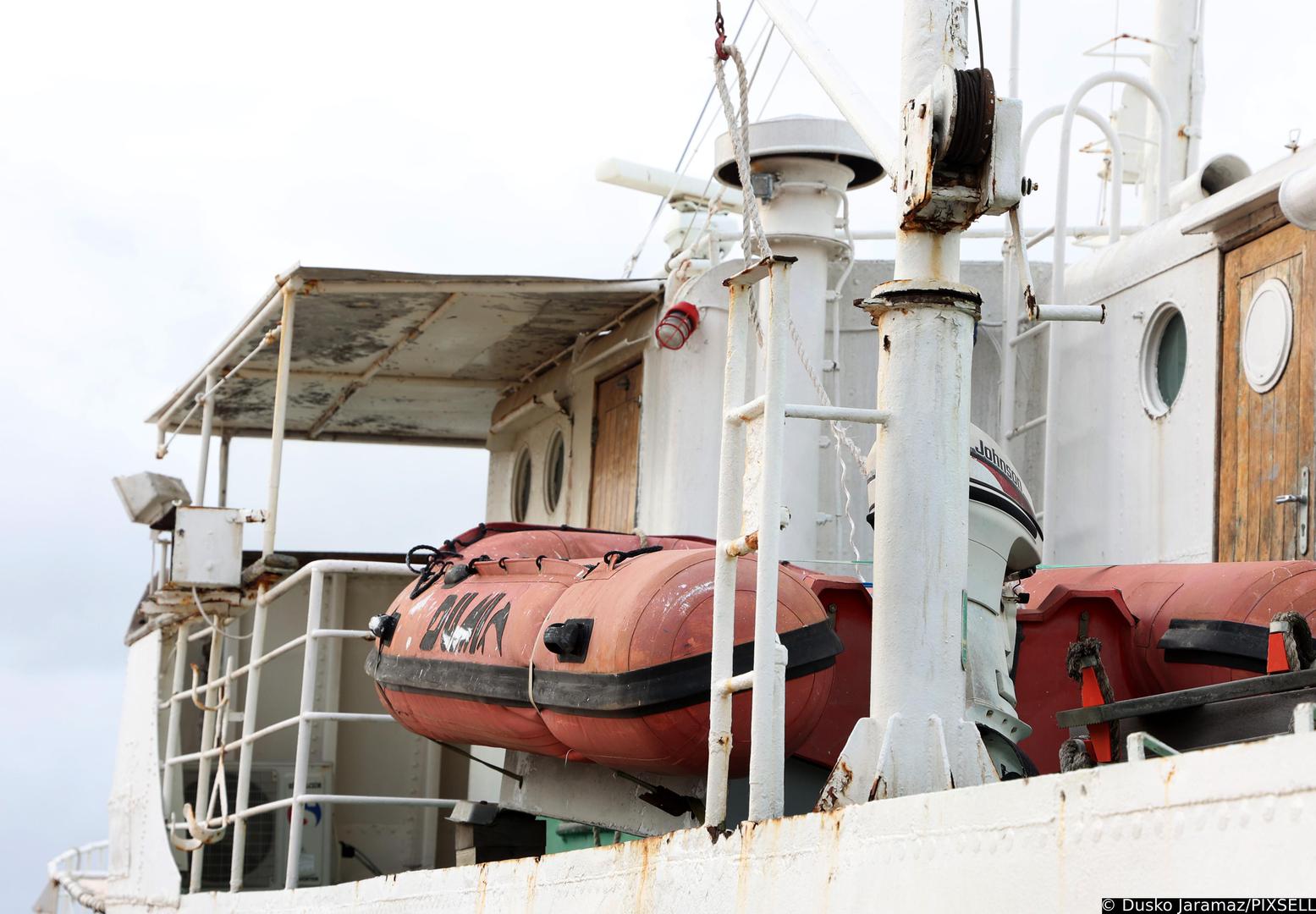 Tako će Tijat na neki način ipak ostati među ljudima, barem kroz priče koje se prenose s koljena na koljeno. 



