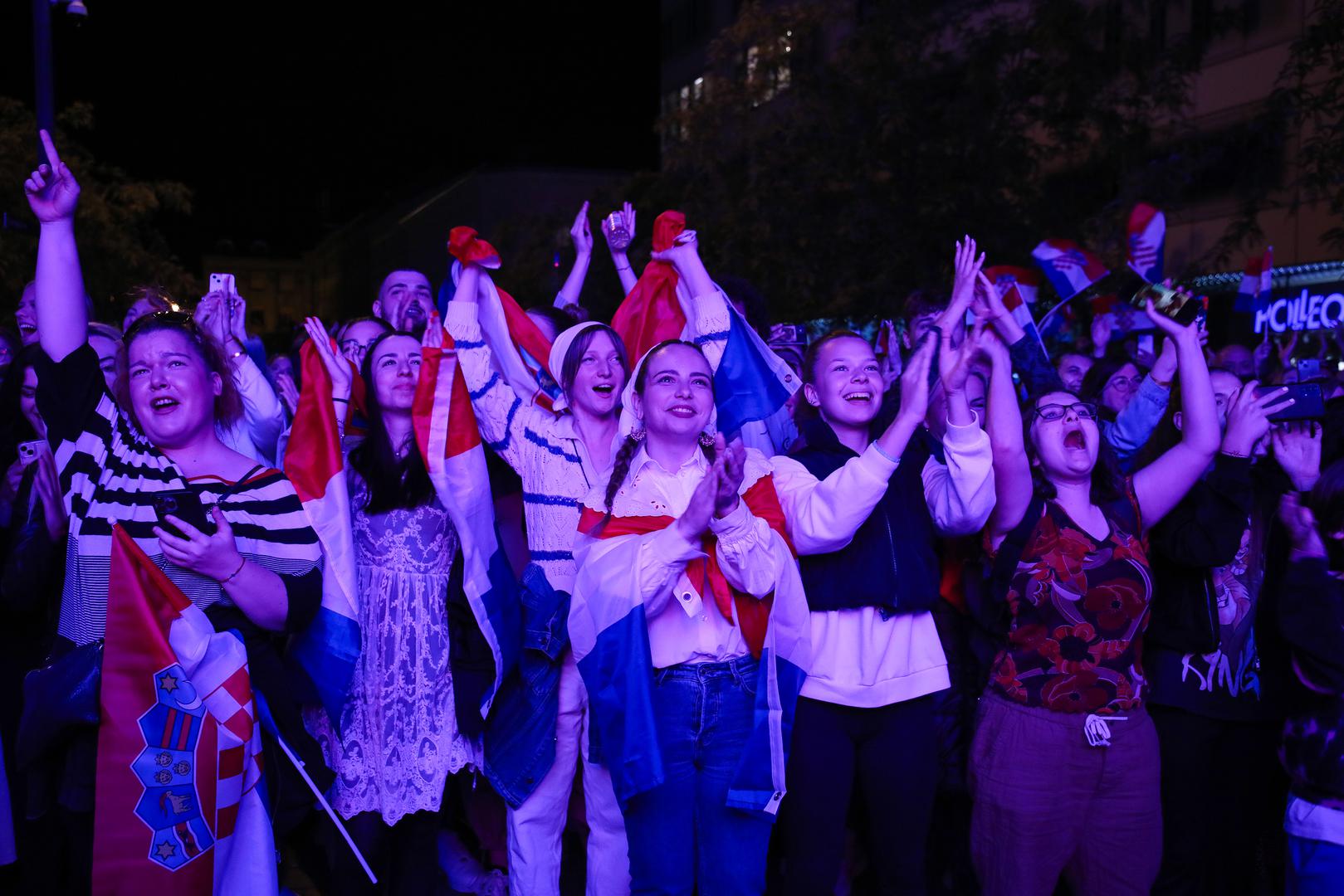 Zagreb: Gledanje finalne večeri Eurosonga na Europskom trgu