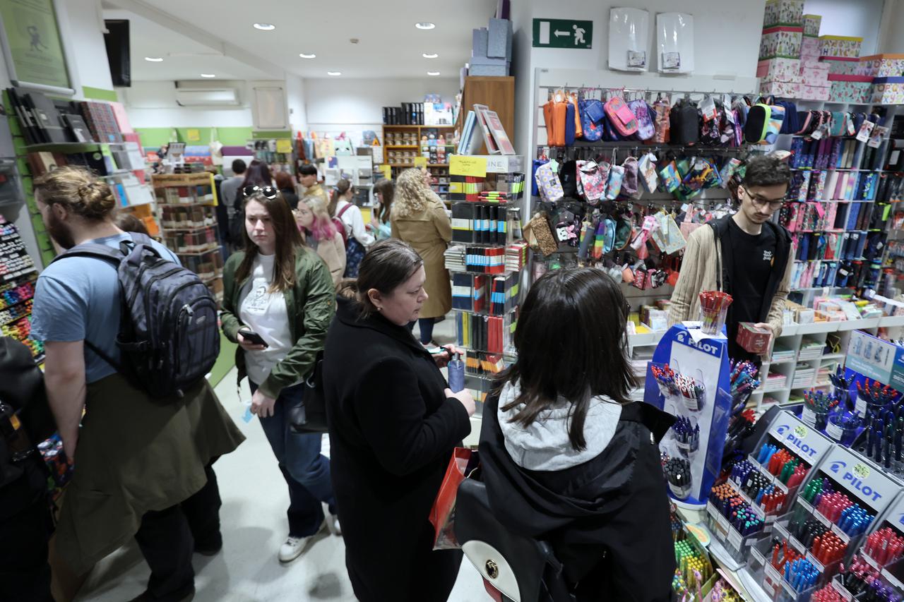 Zagreb: Megastore Hoću knjigu