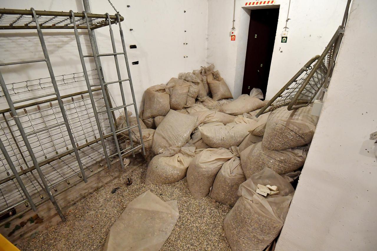 Zagreb: Sklonište u stambenoj zgradi