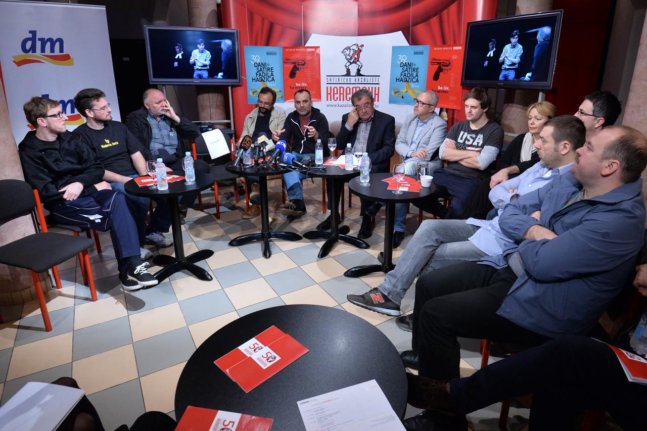25.05.2015., Zagreb - U kazalistu Kerempuh odrzana konferencija za medije povodom 39. dana satire Fadila Hadzica. Dino Mustafic, Dusko Ljustina.  Photo: Marko Lukunic/PIXSELL
