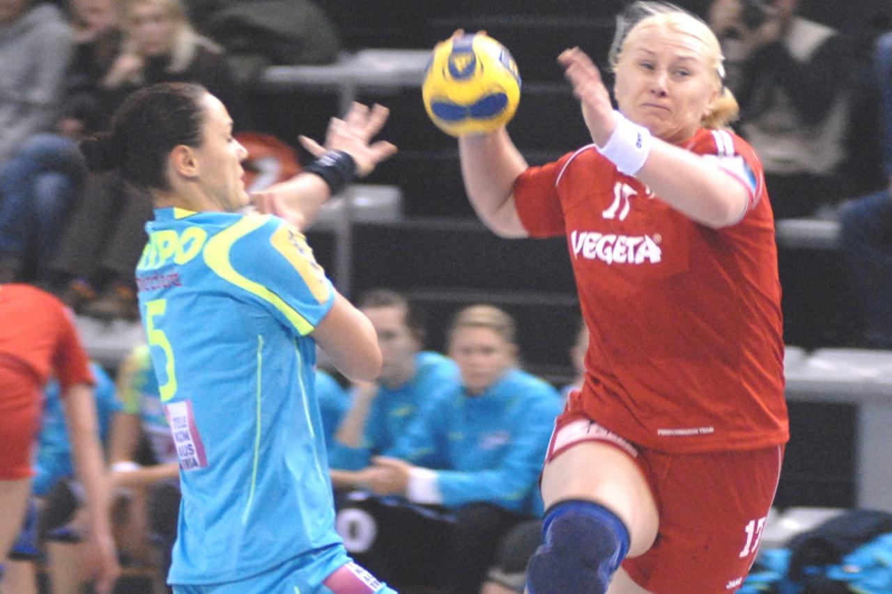'pod 28. 01. 2010. Koprivnica Zenska regionalna rukometna liga rk Podravka-hypo,Svitlana Pasicnik u napadu, Koprivnica Photo: Josip Maljak/PIXSELL'