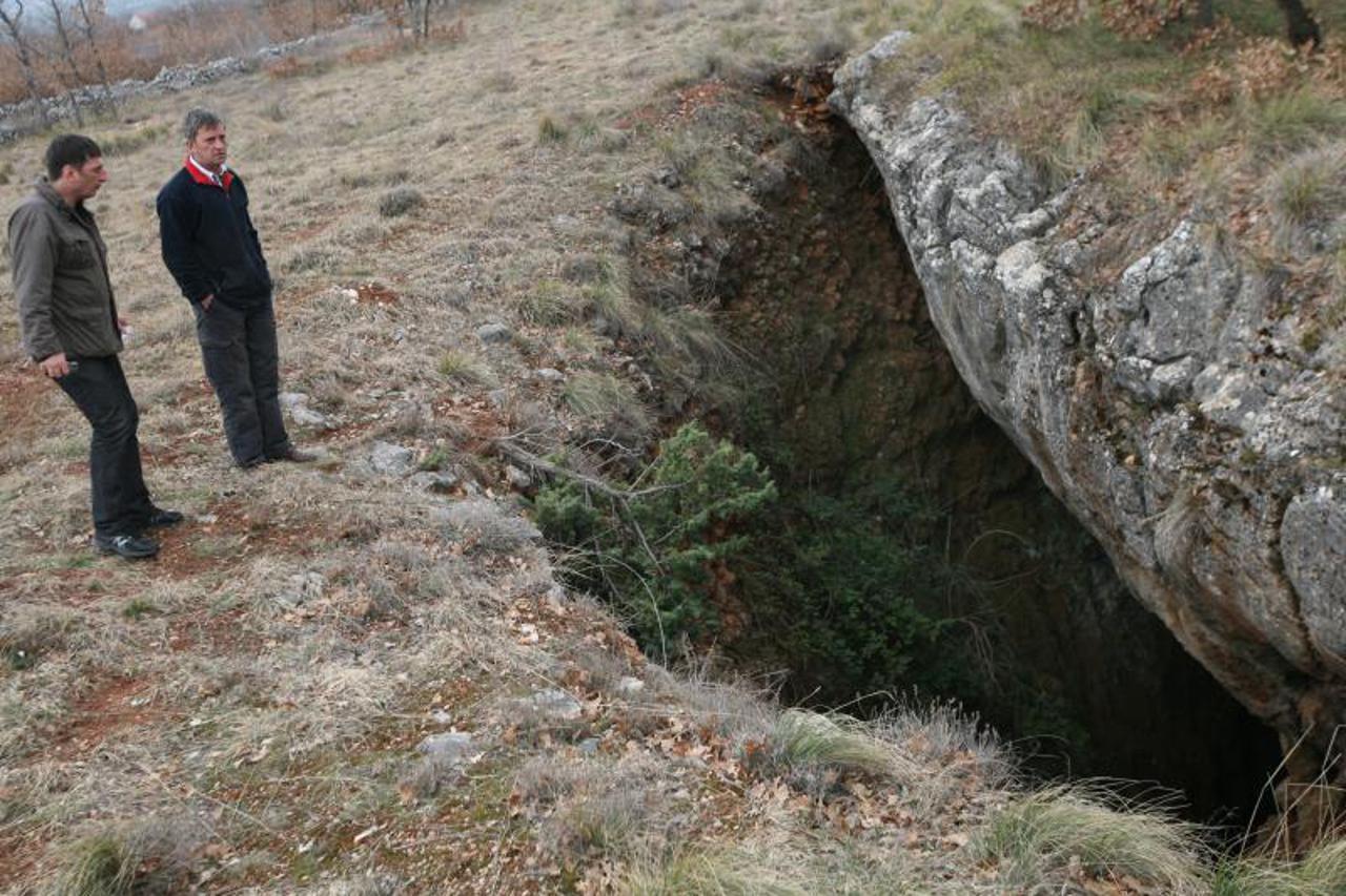 rupa, odron, drniš (1)