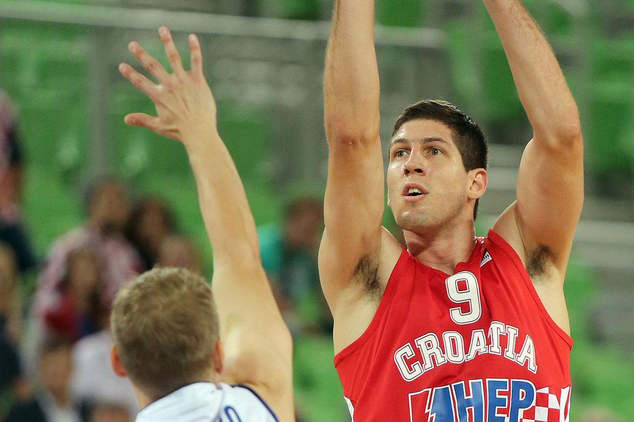 12.09.2013., Slovenia, Ljubljana, Arena Stozice - Europsko prvenstvo u kosarci Eurobasket Slovenia 2013.Drugi krug, grupa F. Hrvatska - Finska. Damjan Rudez i Teemu Rannikko. Photo: Igor Kralj/PIXSELL
