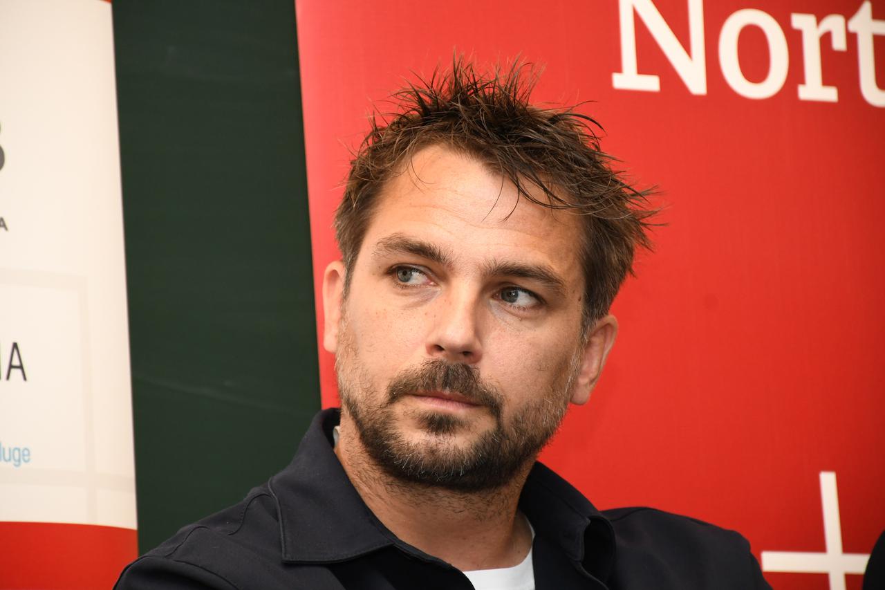 Koprivnica: Na Tjedna karijera predstavljena knjiga "Cico tak imam te rad", gostovao i Niko Kranjčar