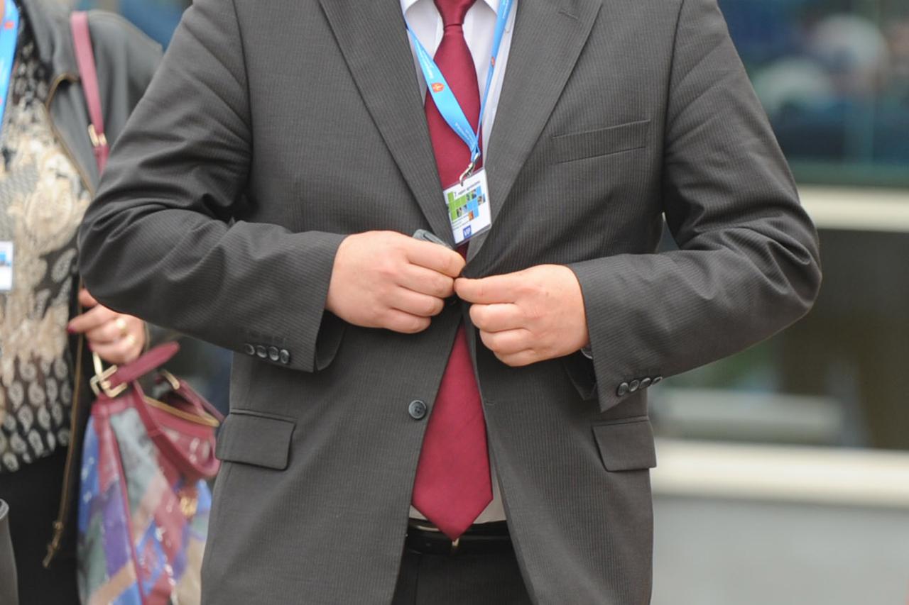 30.04.2015., Skradin - Potpredsjednik stranke SDP-a Zlatko Komadina sa gradonacelnicom Knina Josipom Rimac uzivao na sajmu u domacim likerima. 7.Sajam agroturizma Sibensko-kninske zupanije. Sajam je medjunarodnog karaktera sa preko sto izlagaca, a partner