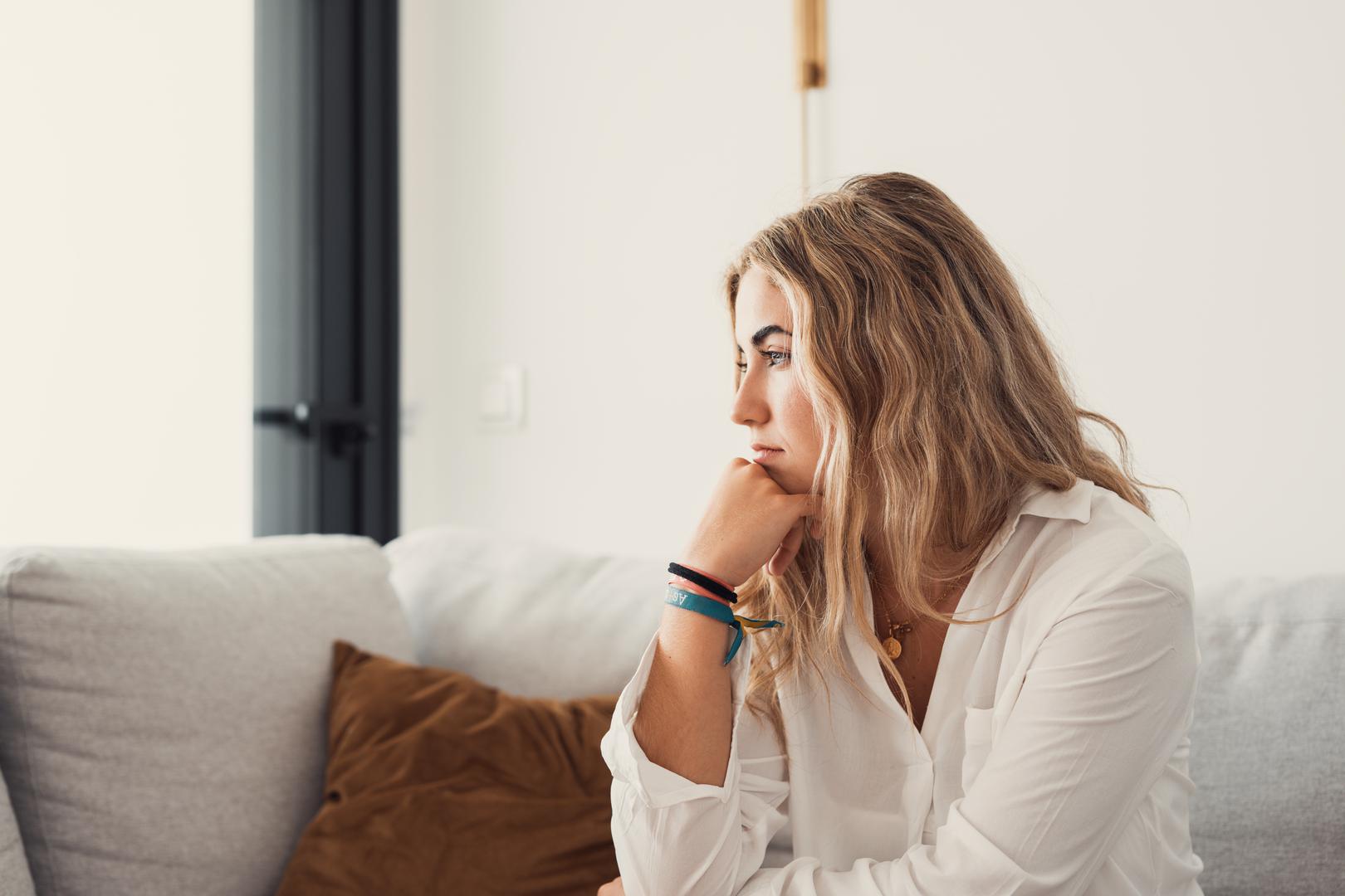 Ribe: Ribe će možda najviše emocionalno osjetiti utjecaj punog Mjeseca. Možda će im biti potrebno povlačenje, tišina, meditacija ili pisanje. U njima će se dogoditi duboko čišćenje, dok se stare ogorčenosti, tuge i neizrečene emocije otapaju.