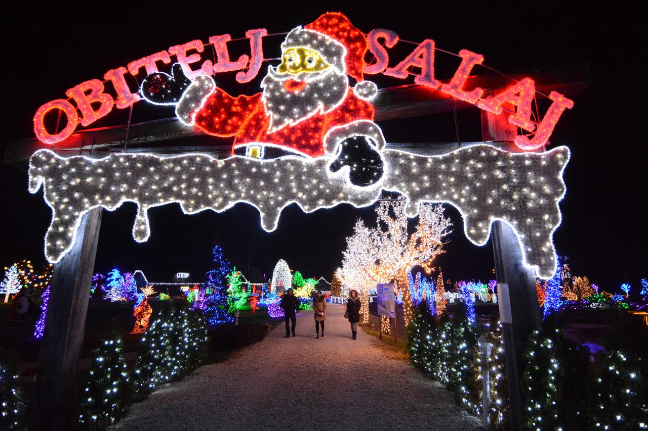 Božićna priča obitelji Salaj