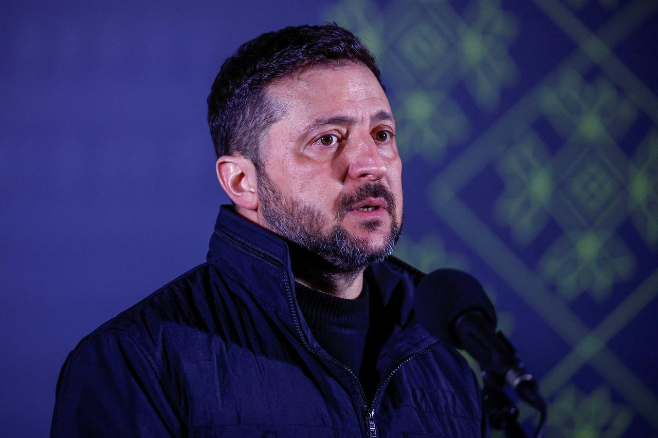 Ukrainian President Zelenskiy shares iftar with Ukrainian Muslim soldiers in Kyiv