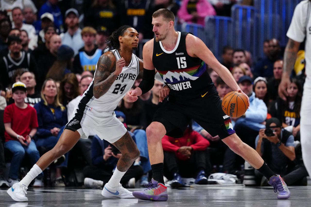 NBA: San Antonio Spurs at Denver Nuggets