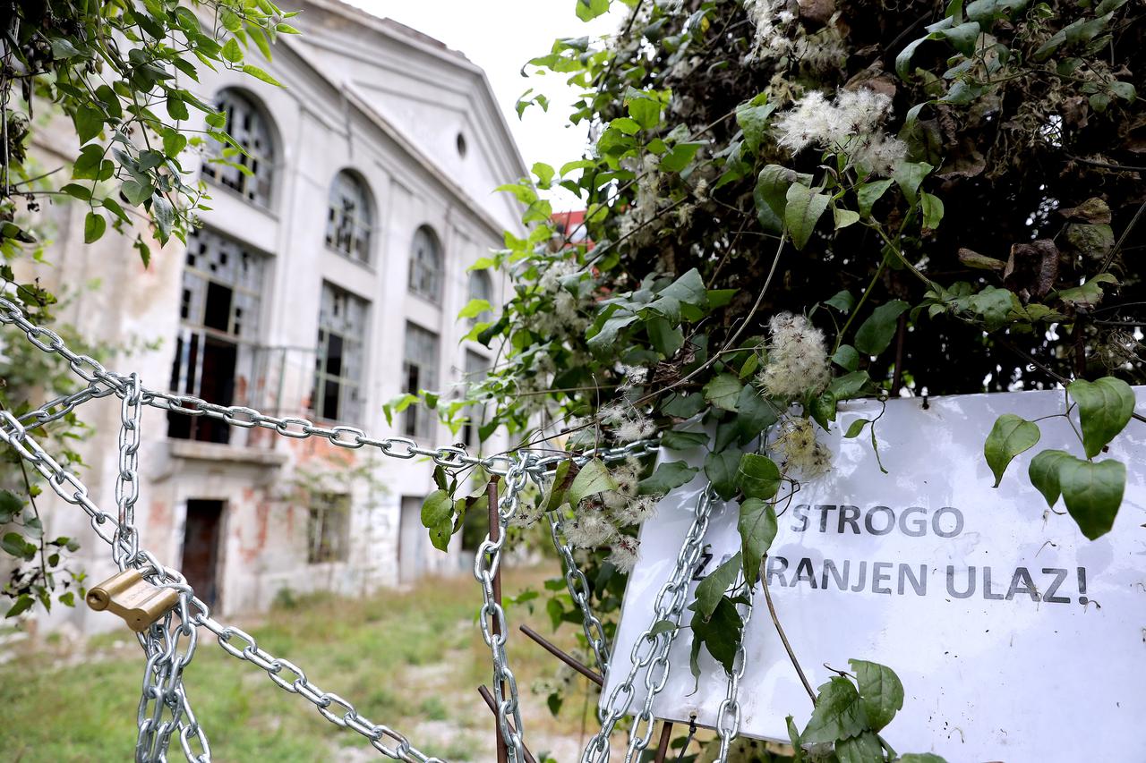 Zagreb: Stara uljara i dalje propada