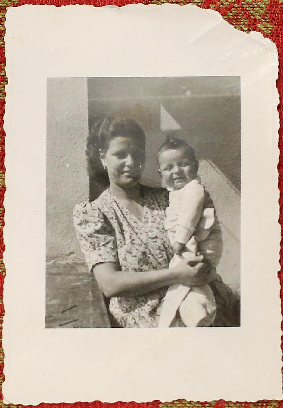 Presnimke fotografija Mire Romana