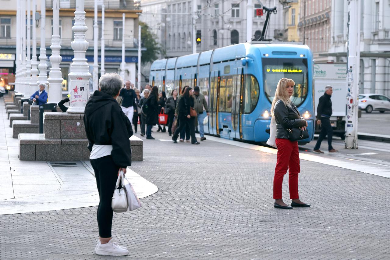 Zagreb: Tramvaji i autobusi voze na svim linijama