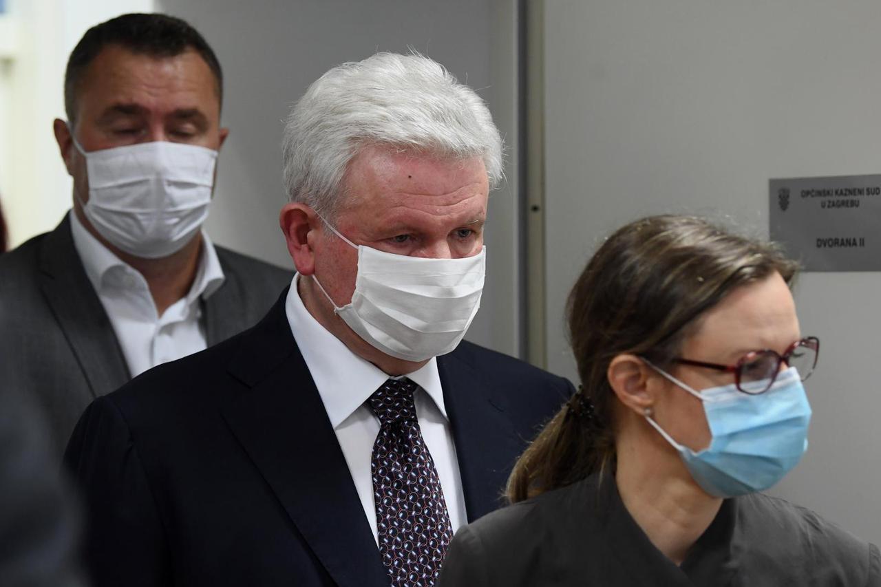Zagreb: Ivica Todorić i drugi optuženi na suđenju uz obavezne zaštitne maske preko lica
