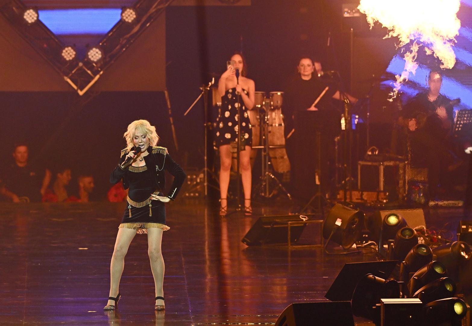 Lepa Brena održala je svoj prvi od šest najavljenih koncerta u Areni Zagreb.