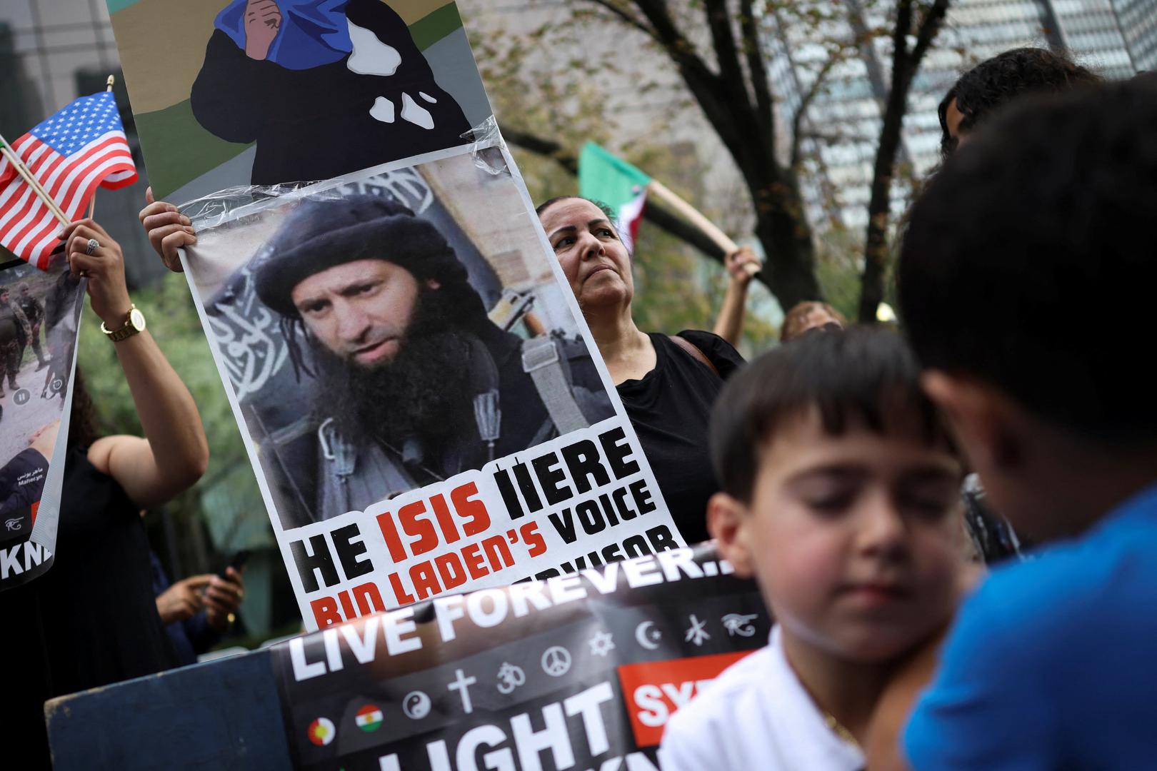 Zelenskij je kazao da je Ukrajina odlučila početi izvoziti svoje oružje saveznicima.

"Ne morate započeti tu utrku od nule. Spremni smo podijeliti ono što se već dokazalo", kazao je, što se odnosilo na obrambenu industriju.