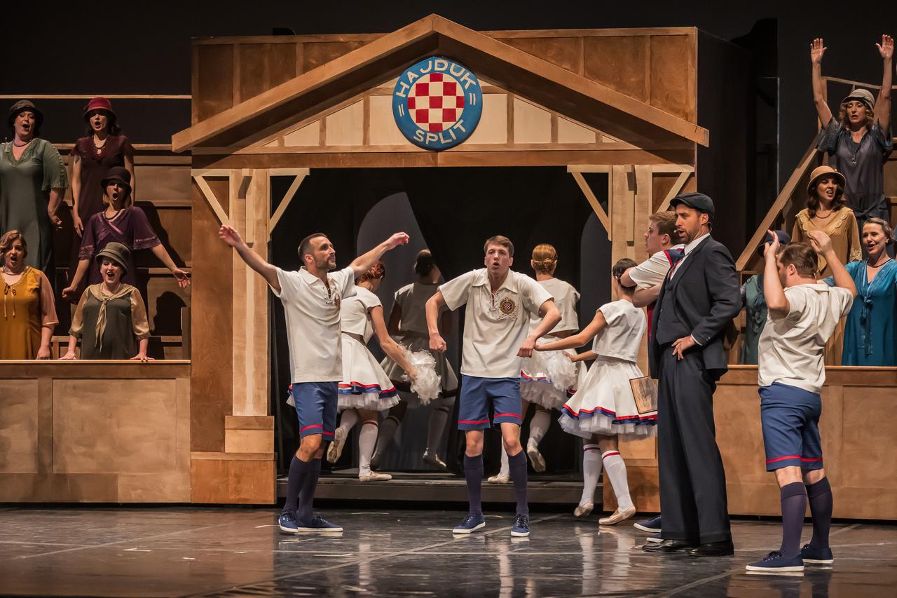 Pretpremijera Tijardićeve operete Kraljica lopte