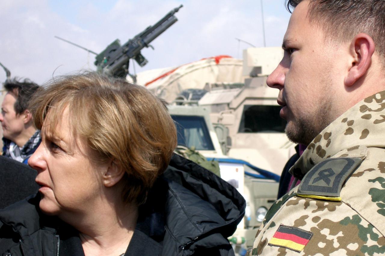 angela merkel, njemački vojnici (1)
