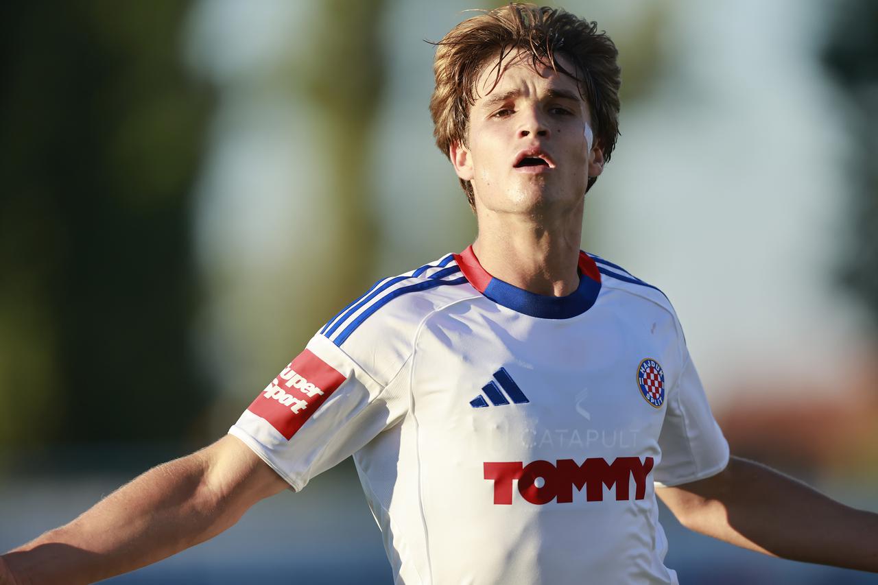 Vinkovci: NK Vukovar i HNK Hajduk sastali se u 9 kolu Prve HNL
