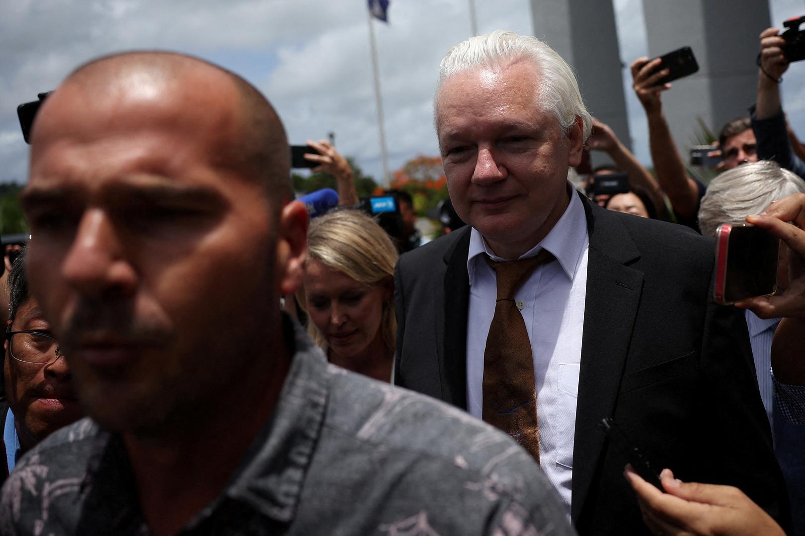 Assange je proveo više od pet godina u jednom, po riječima sutkinje, najtežih britanskih zatvora i sedam godina u ekvadorskom veleposlanstvu u Londonu dok se borio protiv optužbi za seksualne zločine u Švedskoj i protiv izručenja SAD-u.