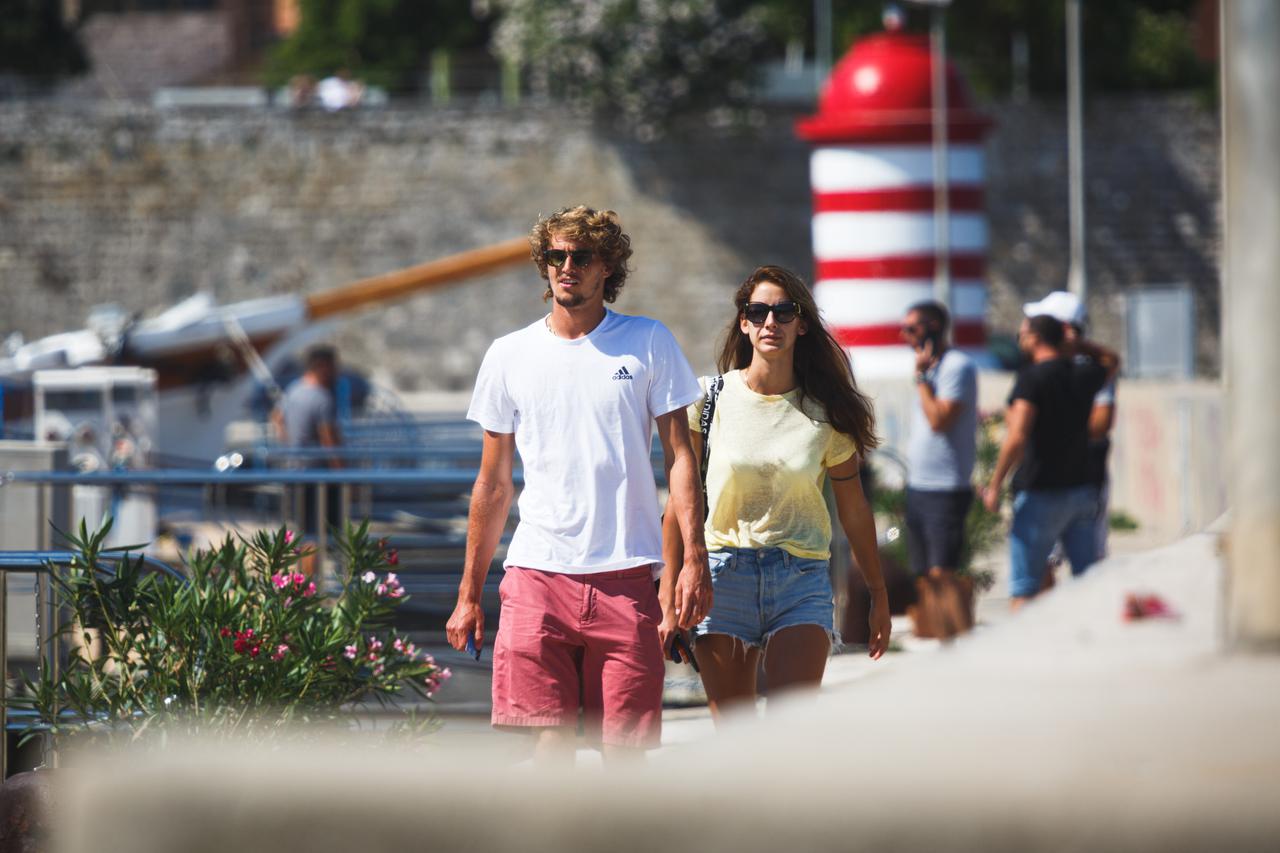Zadar: Alexander Zverev s djevojkom Brendom odlazi s jahte Asha