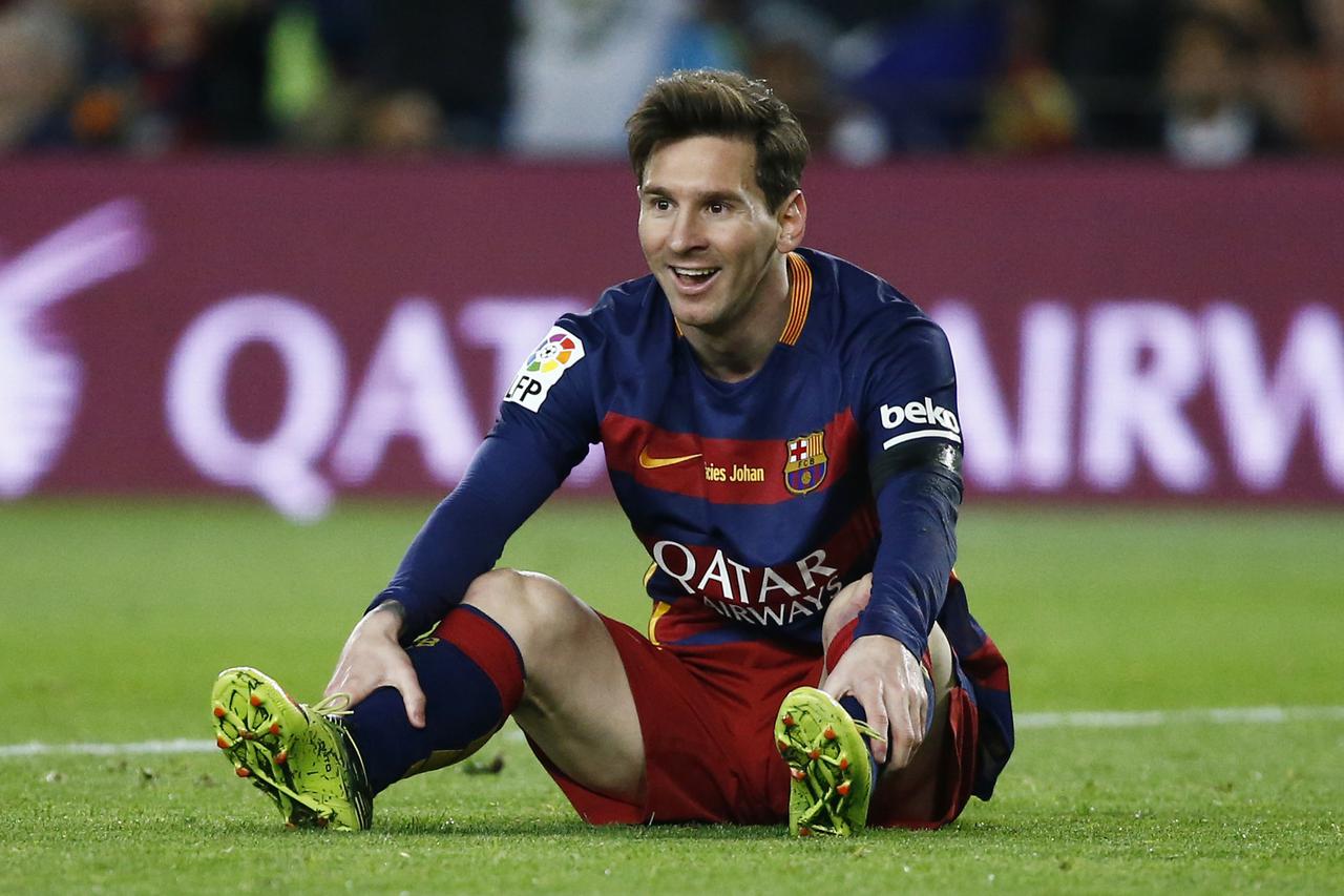 Football Soccer - FC Barcelona v Real Madrid - La Liga - Camp Nou, Barcelona - 2/4/16 Barcelona's Lionel Messi Reuters / Juan Medina Livepic EDITORIAL USE ONLY.