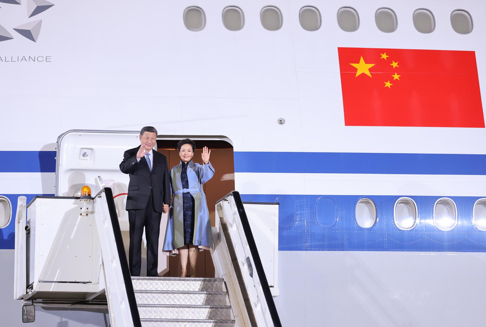 (240507) -- BELGRADE, May 7, 2024 (Xinhua) -- Chinese President Xi Jinping arrives in Belgrade for a state visit to Serbia at the invitation of Serbian President Aleksandar Vucic, May 7, 2024. (Xinhua/Liu Bin) Photo: Liu Bin/XINHUA