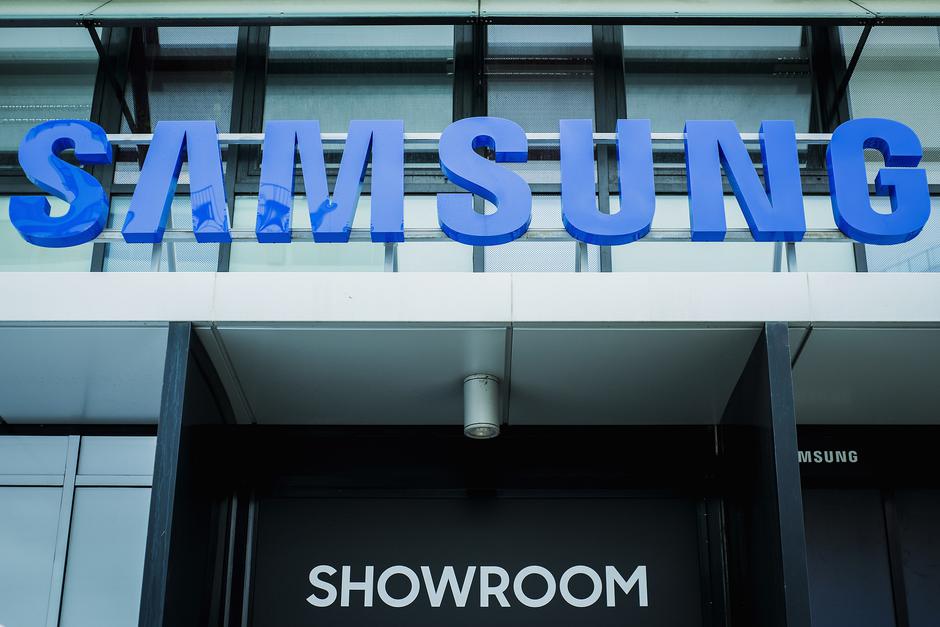Samsung