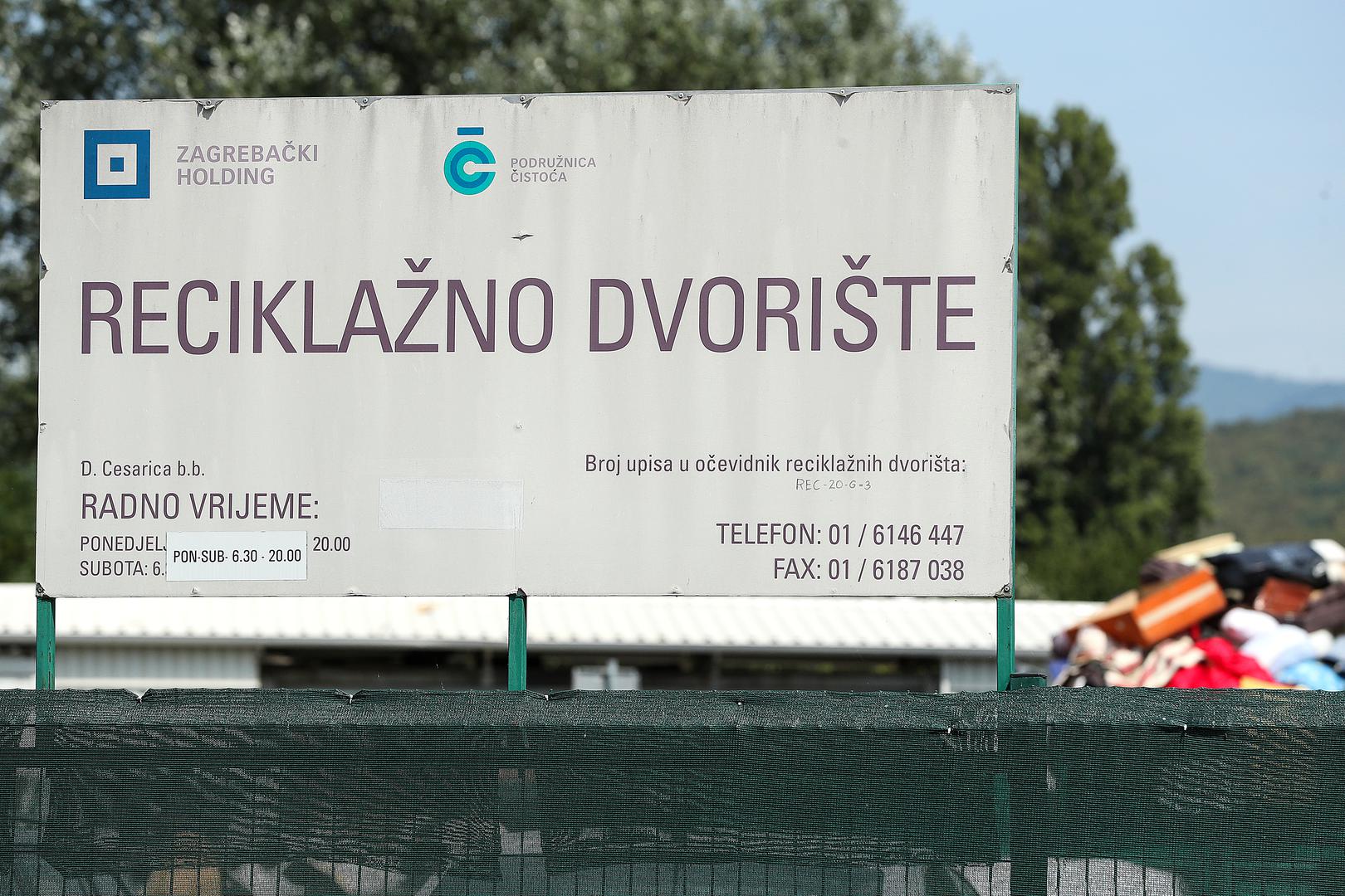 Građane mole za strpljenje i prilagodbu svakodnevnih navika kako bi se smanjilo gomilanje otpada na javnim površinama.