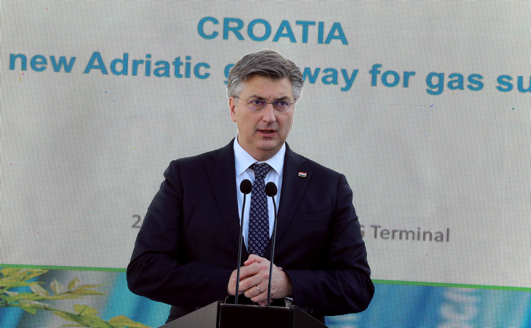 24.11.2022., otok Krk - Premijer Andrej Plenkovic  sa saveznim kancelarom Republike Austrije Karlom Nehammerom i predsjednikom Vlade Savezne drzave Bavarske Markusom Soederom obisao LNG terminal u Omislju na Krku.  Photo: Goran Kovacic/PIXSELL