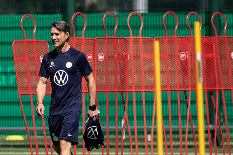 VfL Wolfsburg training kick-off