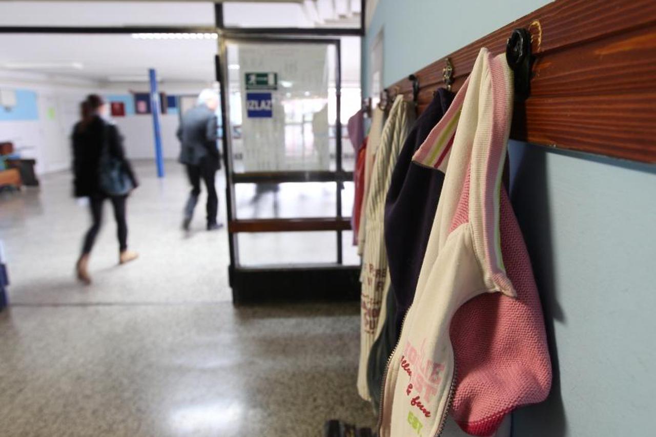 OŠ Odra, portal (1)