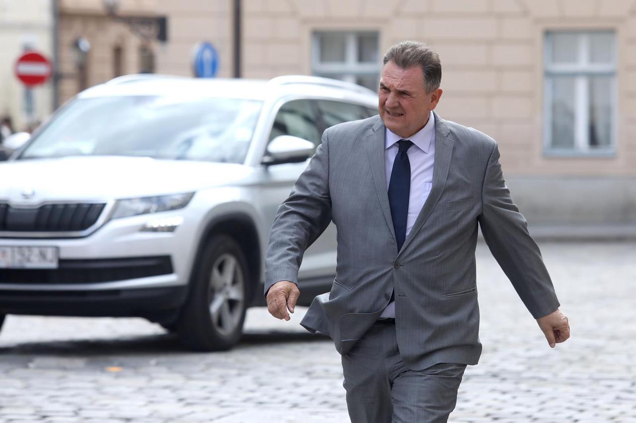 Zagreb: Predstavnici stranaka dolaze na sastanak vladajuće koalicije u Banske dvore